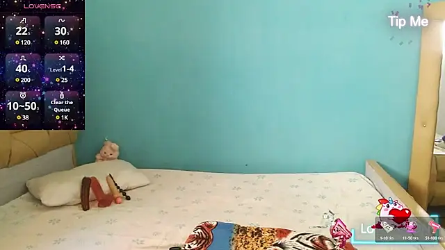 Stefanny Taylor  online show from 10, 3, 2025