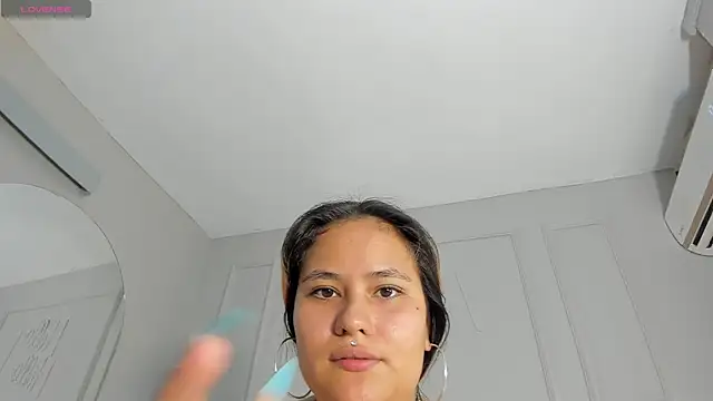 Snapshot of Maristxxr chatting on 15, 10, 2025 Maristxxr online show from 15, 10, 2025