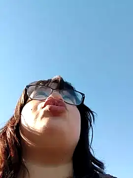 Snapshot of Angiee2001 chatting on 3, 2, 2025 Angiee2001 online show from 3, 2, 2025