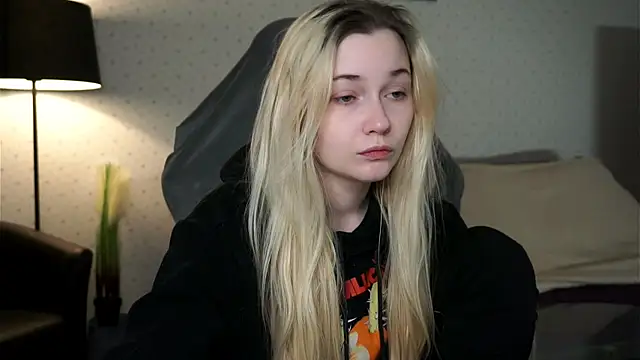 Lisa 003 online show from 21, 3, 2025