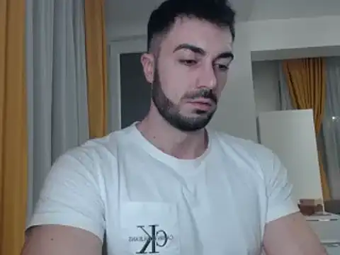 Snapshot of GoldenMark chatting on 2, 2, 2025 GoldenMark online show from 2, 2, 2025