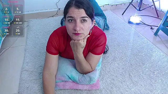 Emelyross  online show from 9, 6, 2026