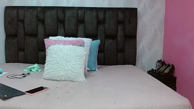 Snapshot of JuanitaDelMar chatting on 9, 2, 2025 JuanitaDelMar online show from 9, 2, 2025