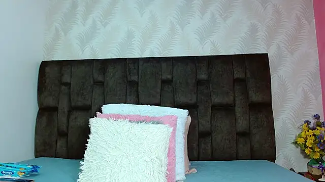 Snapshot of JuanitaDelMar chatting on 30, 9, 2025 JuanitaDelMar online show from 30, 9, 2025