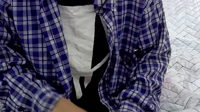 yourcuteneighbourr online show from 26, 2, 2026