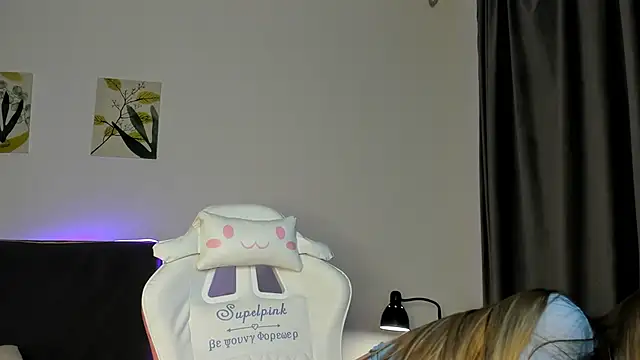 elliediaz online show from 23, 9, 2025