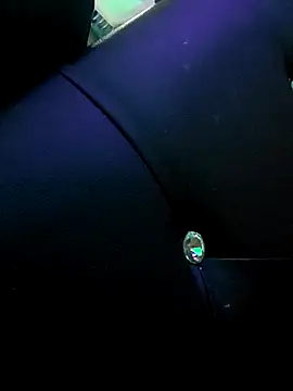 gurlnips online show from 2, 5, 2026