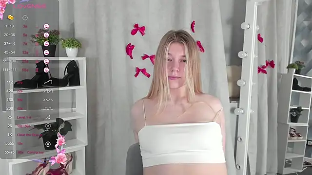 Rebecca Kelly online show from 3, 3, 2025