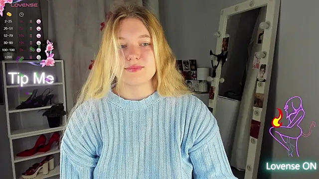 Rebecca Kelly online show from 12, 9, 2025