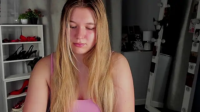 Rebecca Kelly online show from 6, 10, 2025