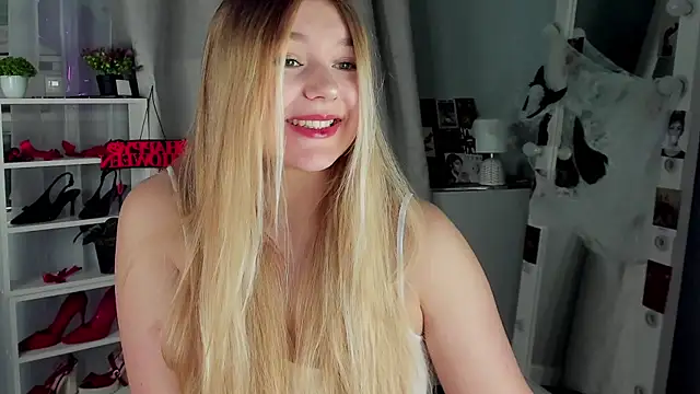 Rebecca Kelly online show from 1, 11, 2025