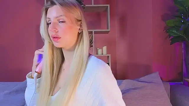 Snapshot of Grace_Gordon chatting on 8, 11, 2025 Grace Gordon online show from 8, 11, 2025