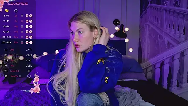 Liv Fay online show from 1, 3, 2025