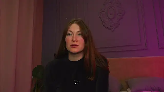 Liv Fay online show from 25, 9, 2025