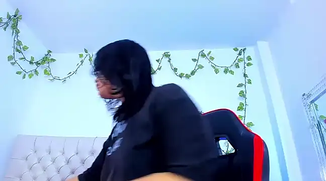 Snapshot of JazirMartinez chatting on 5, 3, 2025 JazirMartinez online show from 5, 3, 2025