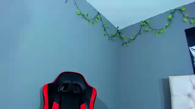 Snapshot of JazirMartinez chatting on 11, 9, 2025 JazirMartinez online show from 11, 9, 2025