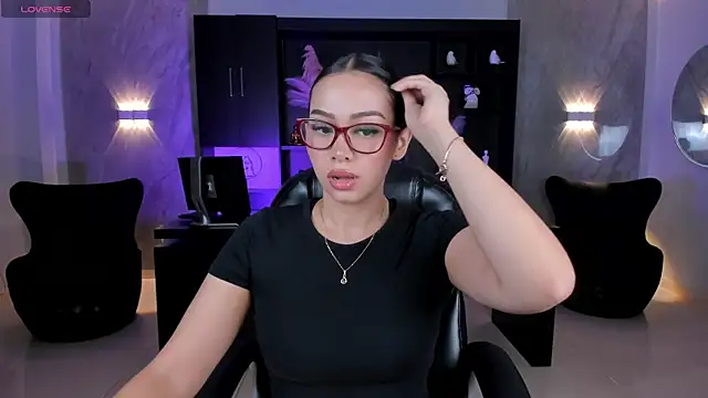 CelestePalmer  online show from 25, 6, 2026