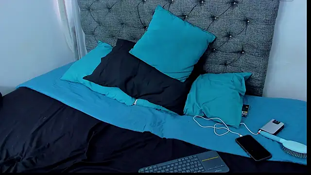 dominic smith  online show from 16, 12, 2024