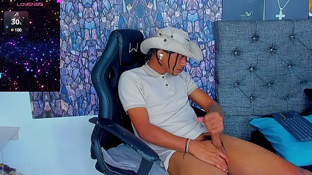 dominic smith  online show from 25, 1, 2025