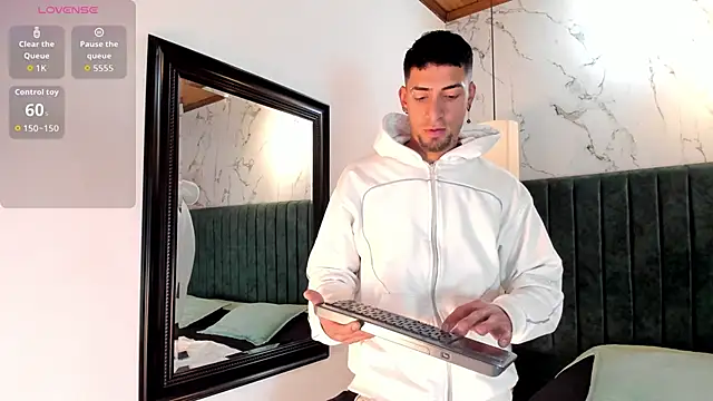 DrakeNeumann online show from 10, 9, 2025