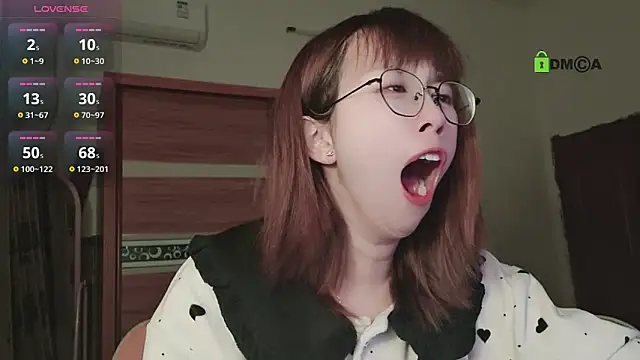 Lili 666 online show from 5, 3, 2025