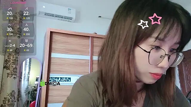 Lili 666 online show from 7, 10, 2025