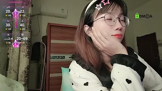 Lili 666 online show from 19, 11, 2025