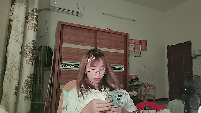 Lili 666 online show from 12, 7, 2026