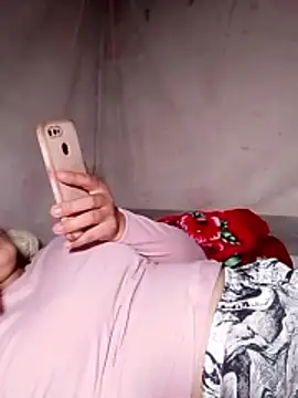 Snapshot of Hotpussy3ox chatting on 21, 12, 2025 Hotpussy3ox online show from 21, 12, 2025