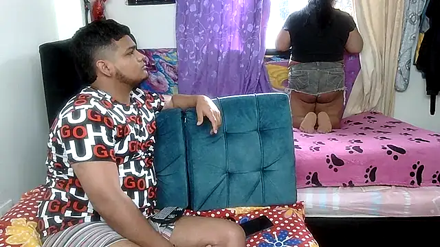 Boycuriousxxx online show from 22, 7, 2026