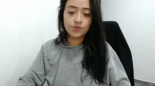 jjulietha95 online show from 23, 1, 2025