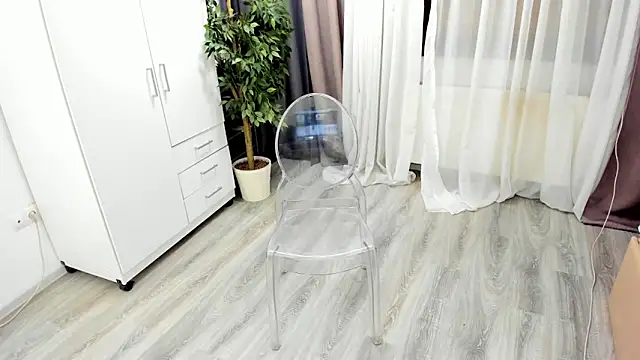 Snapshot of SpiceCarla chatting on 4, 1, 2025 SpiceCarla online show from 4, 1, 2025