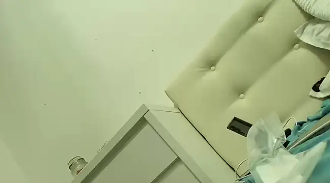 Strip Adelina online show from 19, 3, 2025