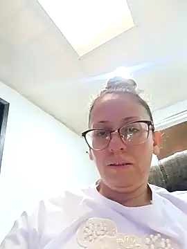 miss hanna07 online show from 11, 11, 2025