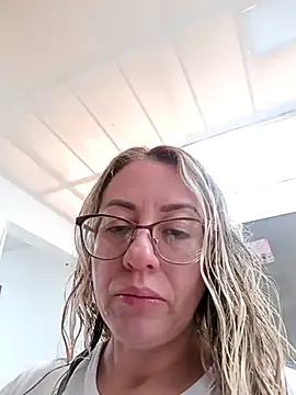 Snapshot of miss_hanna07 chatting on 4, 8, 2026 miss hanna07 online show from 4, 8, 2026