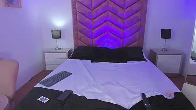 Tom Silver   online show from 7, 2, 2025