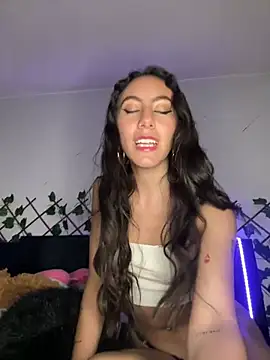 Snapshot of FrancellyHot chatting on 7, 1, 2025 FrancellyHot online show from 7, 1, 2025