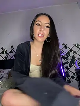 Snapshot of FrancellyHot chatting on 6, 2, 2025 FrancellyHot online show from 6, 2, 2025