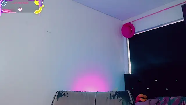 Kendall hornyy online show from 30, 4, 2026