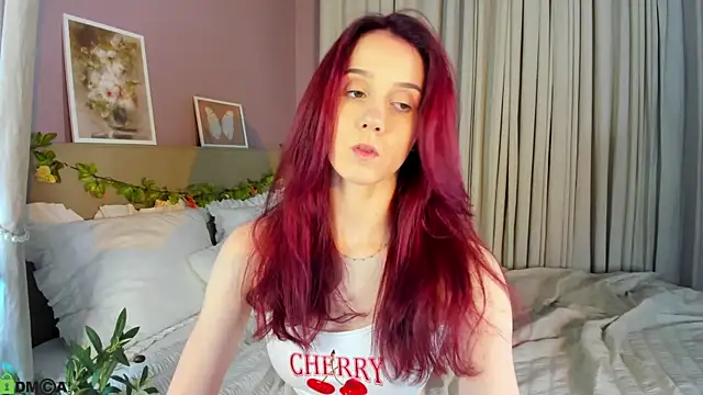 Snapshot of Dearly_Emily chatting on 12, 7, 2026 Dearly Emily online show from 12, 7, 2026