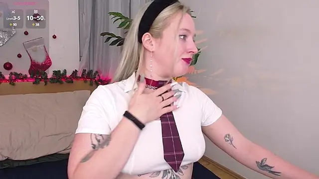 Nicole  Aniston  online show from 4, 1, 2025