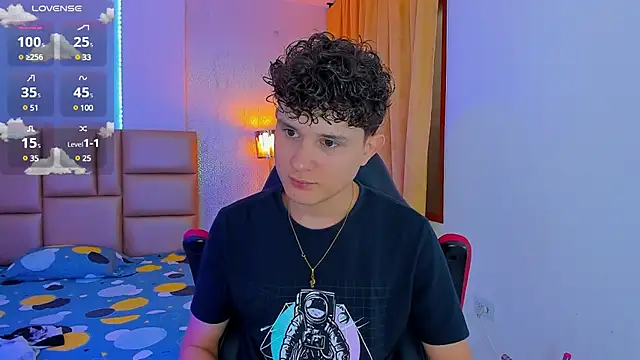 Nathan Bluee online show from 6, 3, 2025