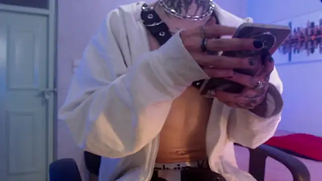 Snapshot of Andy_bapho chatting on 27, 12, 2024 Andy bapho online show from 27, 12, 2024