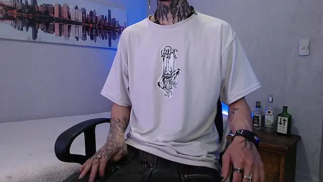 Snapshot of Andy_bapho chatting on 15, 1, 2025 Andy bapho online show from 15, 1, 2025