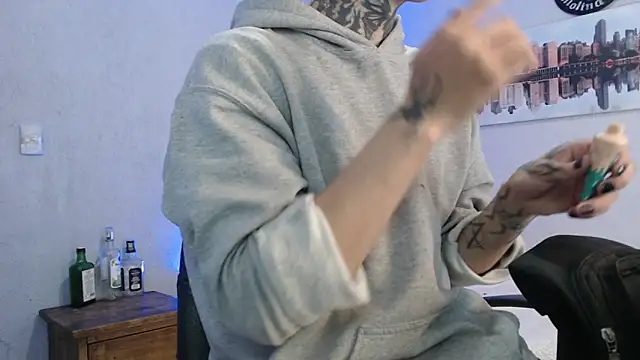 Snapshot of Andy_bapho chatting on 22, 1, 2025 Andy bapho online show from 22, 1, 2025