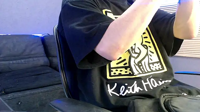 Snapshot of Andy_bapho chatting on 12, 9, 2025 Andy bapho online show from 12, 9, 2025