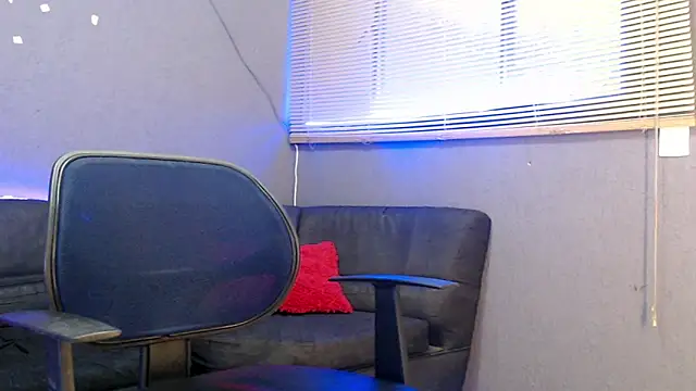 Snapshot of Andy_bapho chatting on 6, 10, 2025 Andy bapho online show from 6, 10, 2025