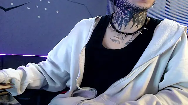 Snapshot of Andy_bapho chatting on 13, 10, 2025 Andy bapho online show from 13, 10, 2025