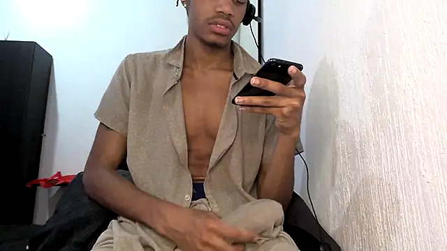 Skinnyblackman online show from 12, 3, 2026