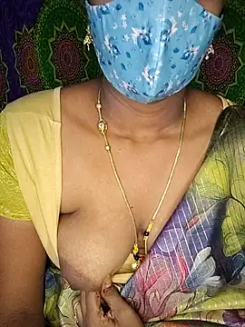 Snapshot of anisha91 chatting on 17, 9, 2025 anisha91 online show from 17, 9, 2025